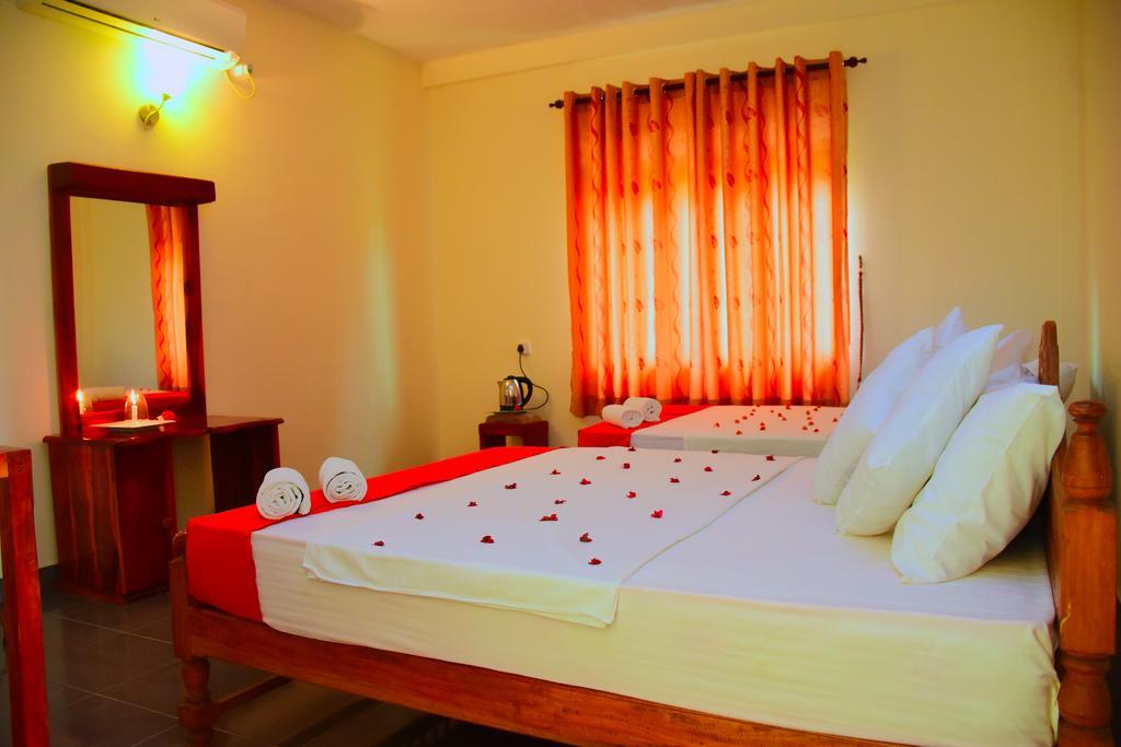 Mount View Otel Polonnaruwa Dış mekan fotoğraf